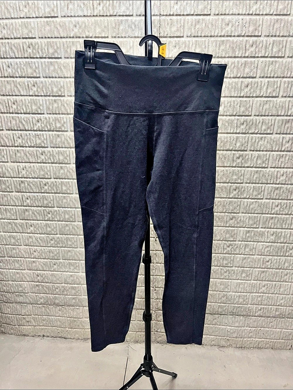 Old Navy Balance Legging Go-Dry Black Athletic Leggings